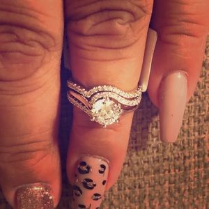 NWT Valina Sample Wedding Ring Set size 6 1/4 6.25